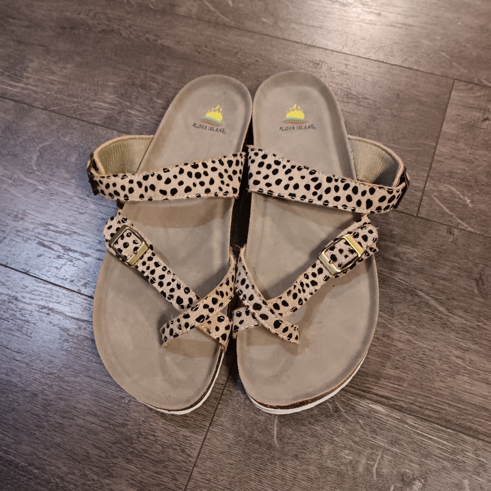 Aloha Island animal print sandals size 11